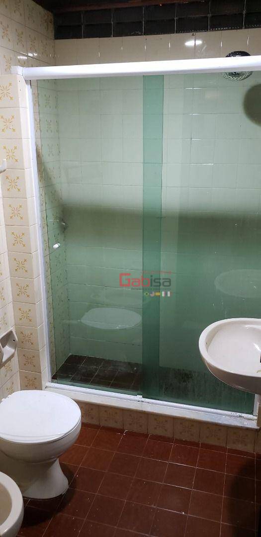 Casa à venda com 5 quartos, 300m² - Foto 13