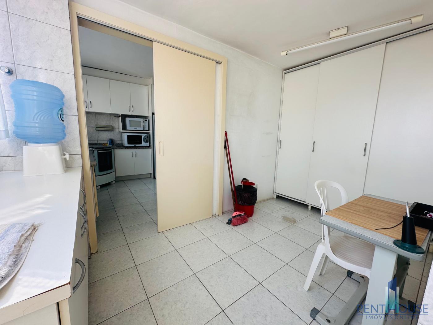 Apartamento à venda com 4 quartos, 159m² - Foto 15