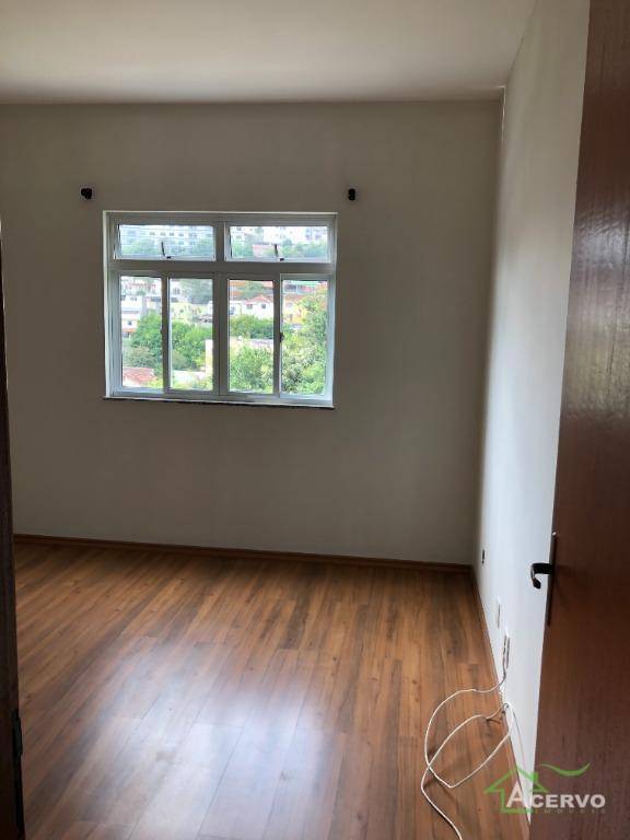 Apartamento à venda com 2 quartos, 104m² - Foto 13