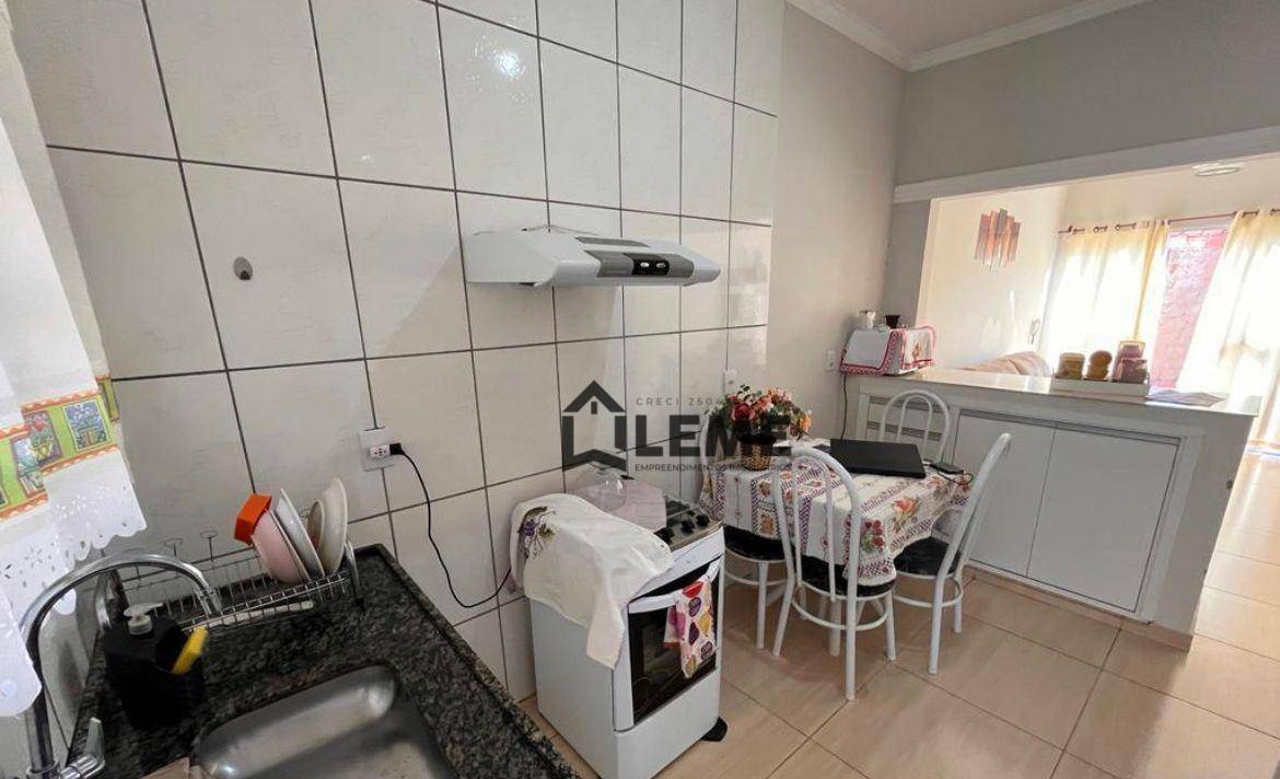 Casa à venda com 2 quartos, 90m² - Foto 10