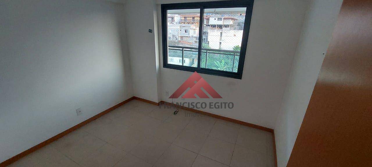 Apartamento à venda com 3 quartos, 112m² - Foto 10