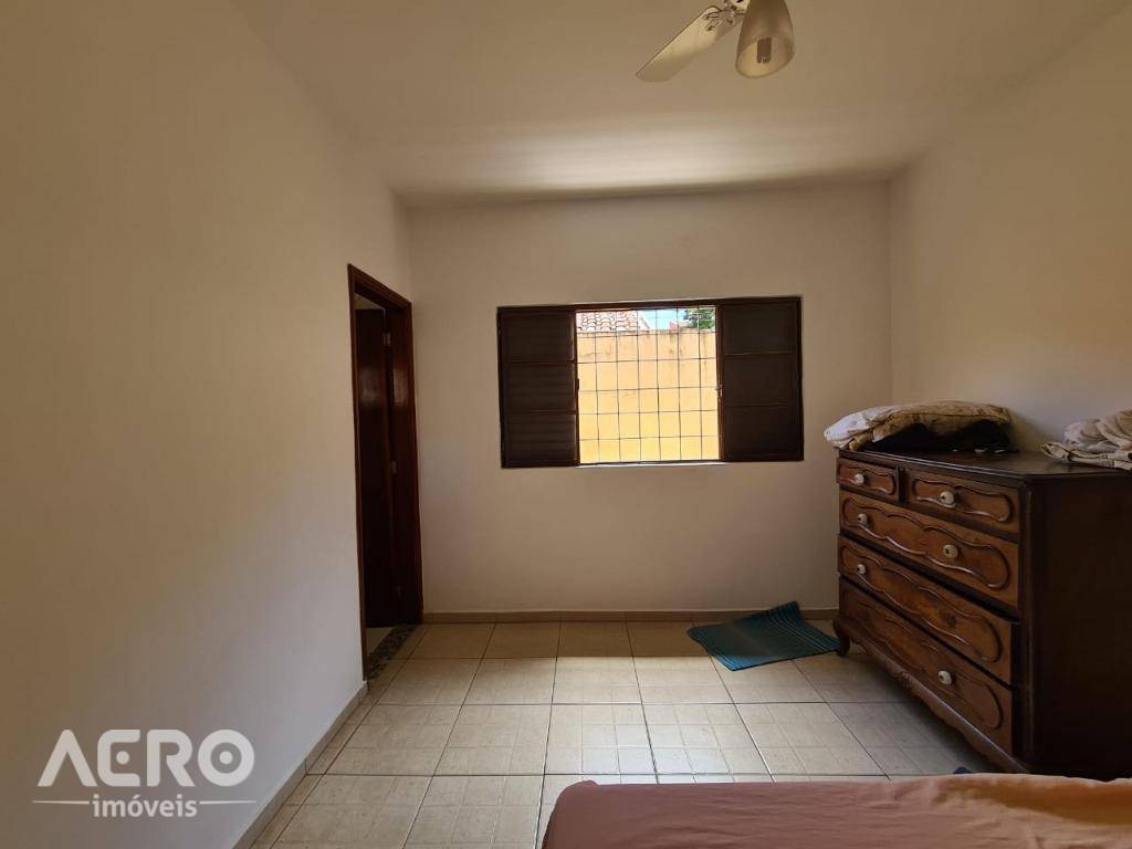 Casa à venda com 3 quartos, 160m² - Foto 18