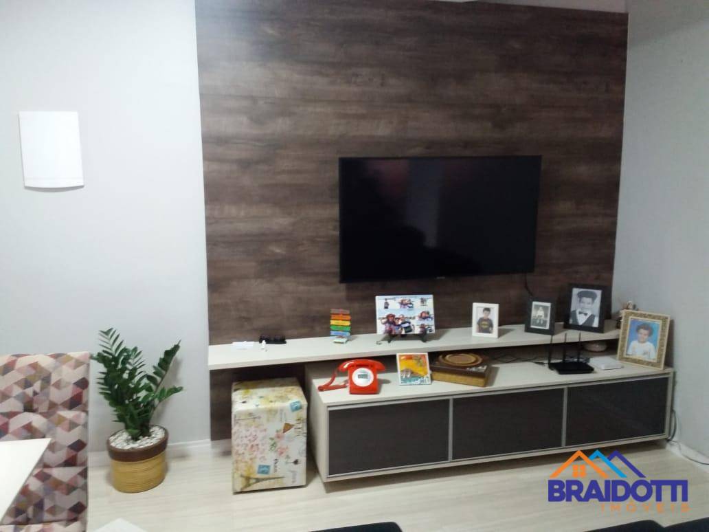 Apartamento à venda com 3 quartos, 60m² - Foto 4