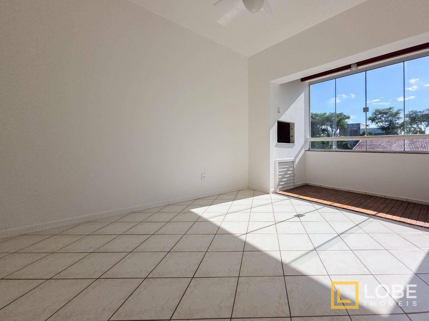 Apartamento à venda com 2 quartos, 63m² - Foto 5