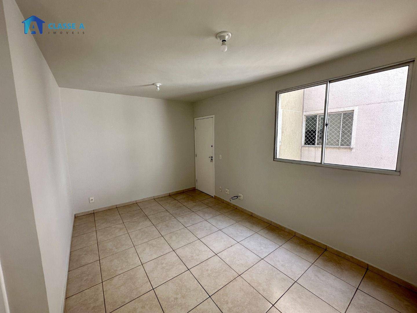 Apartamento à venda com 2 quartos, 43m² - Foto 3