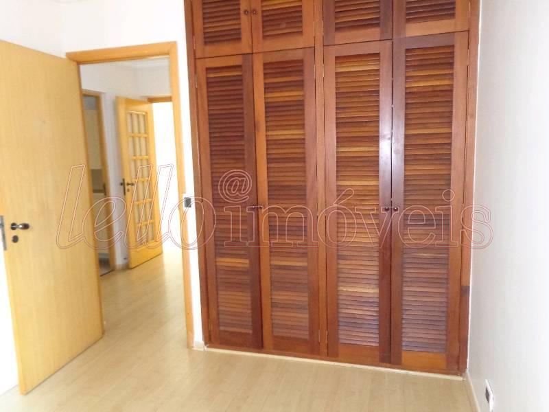 Apartamento para alugar com 3 quartos, 98m² - Foto 9