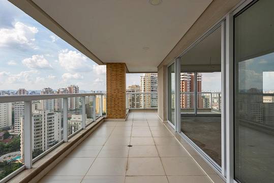 Apartamento à venda com 4 quartos, 217m² - Foto 3