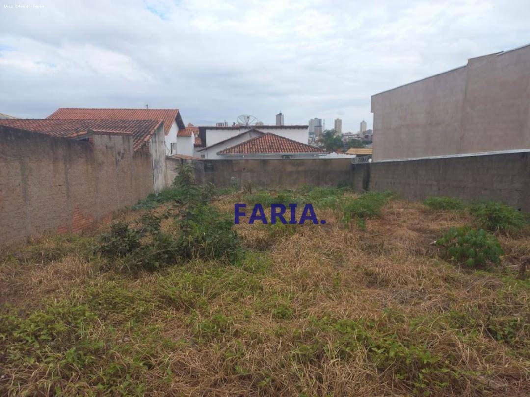 Terreno à venda, 300M2 - Foto 1