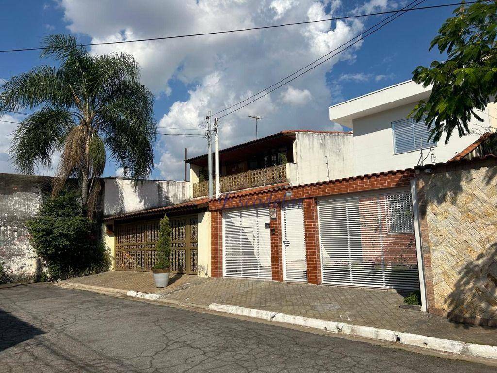 Sobrado à venda com 3 quartos, 140m² - Foto 1