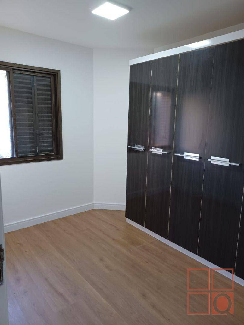 Apartamento para alugar com 4 quartos, 96m² - Foto 21