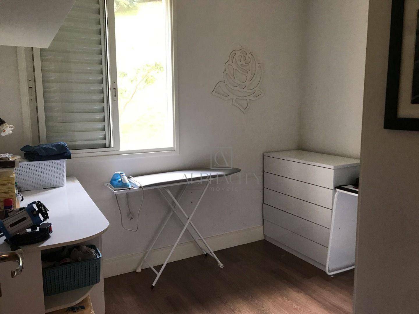 Apartamento para alugar com 3 quartos, 142m² - Foto 18