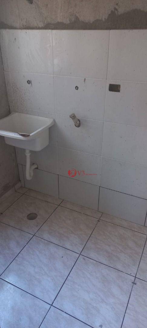 Apartamento à venda com 2 quartos, 40m² - Foto 4