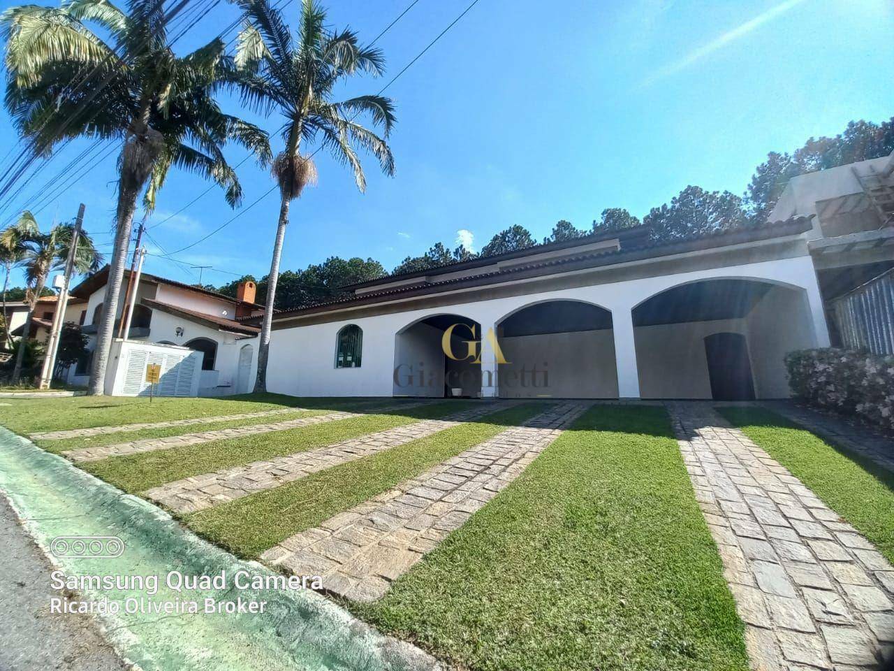 Casa de Condomínio à venda com 4 quartos, 408m² - Foto 1