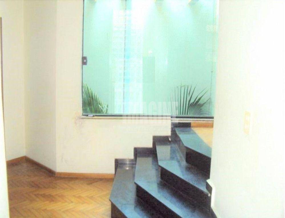 Sobrado para alugar com 4 quartos, 600m² - Foto 3