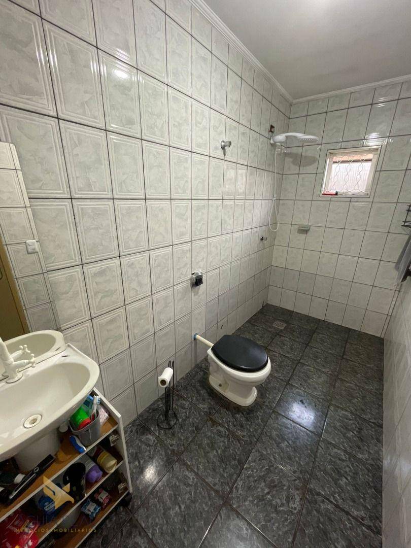 Casa à venda com 4 quartos, 213m² - Foto 13