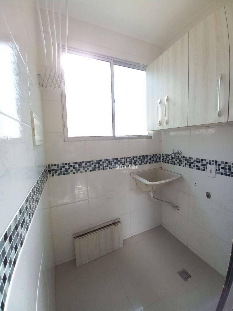 Apartamento à venda com 2 quartos, 47m² - Foto 3