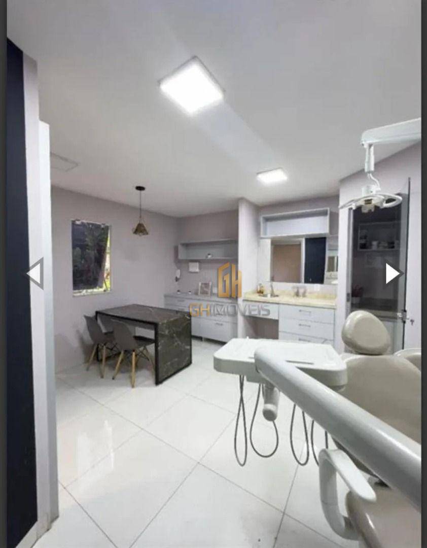 Sobrado à venda com 4 quartos, 420m² - Foto 3