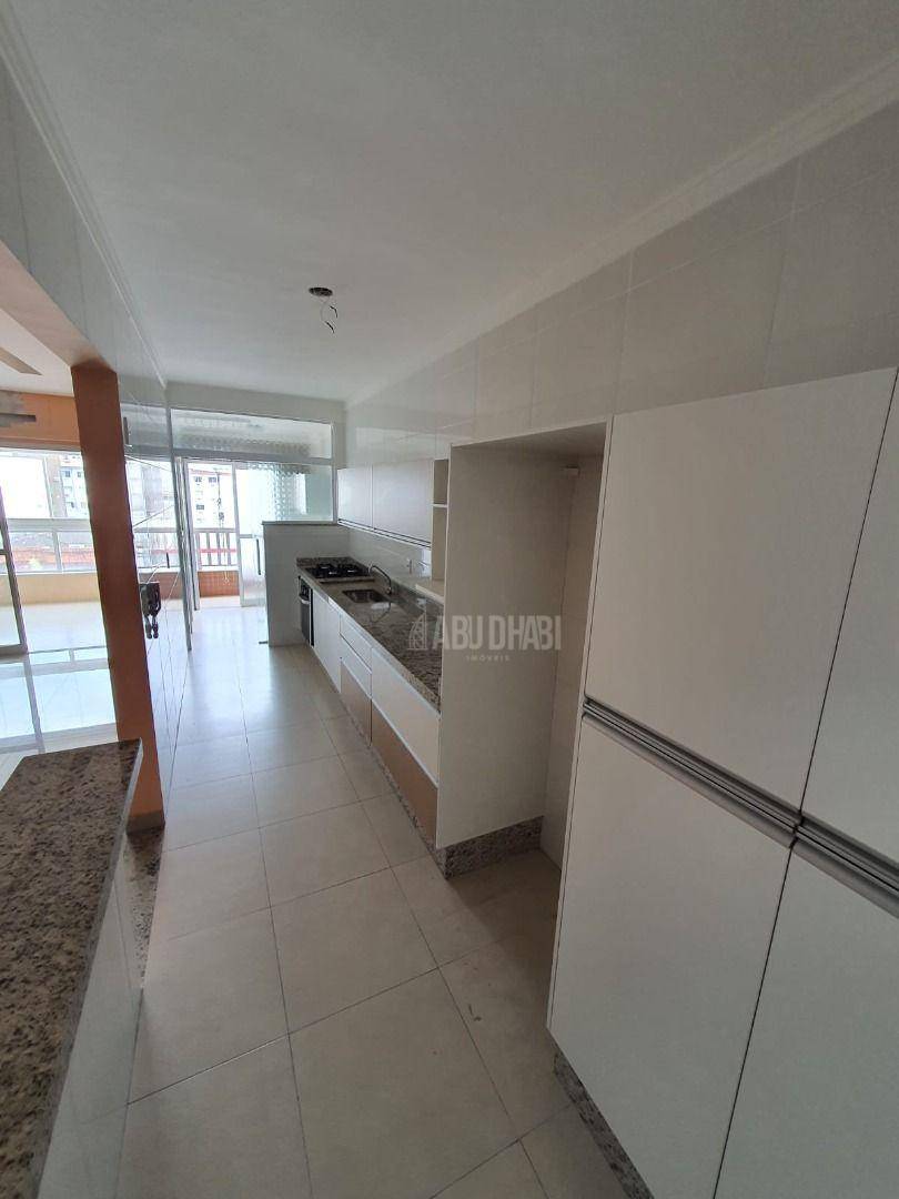 Apartamento à venda com 3 quartos, 104m² - Foto 2