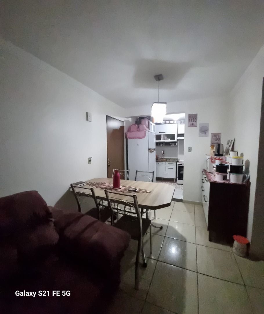 Apartamento à venda e aluguel com 2 quartos, 45m² - Foto 3