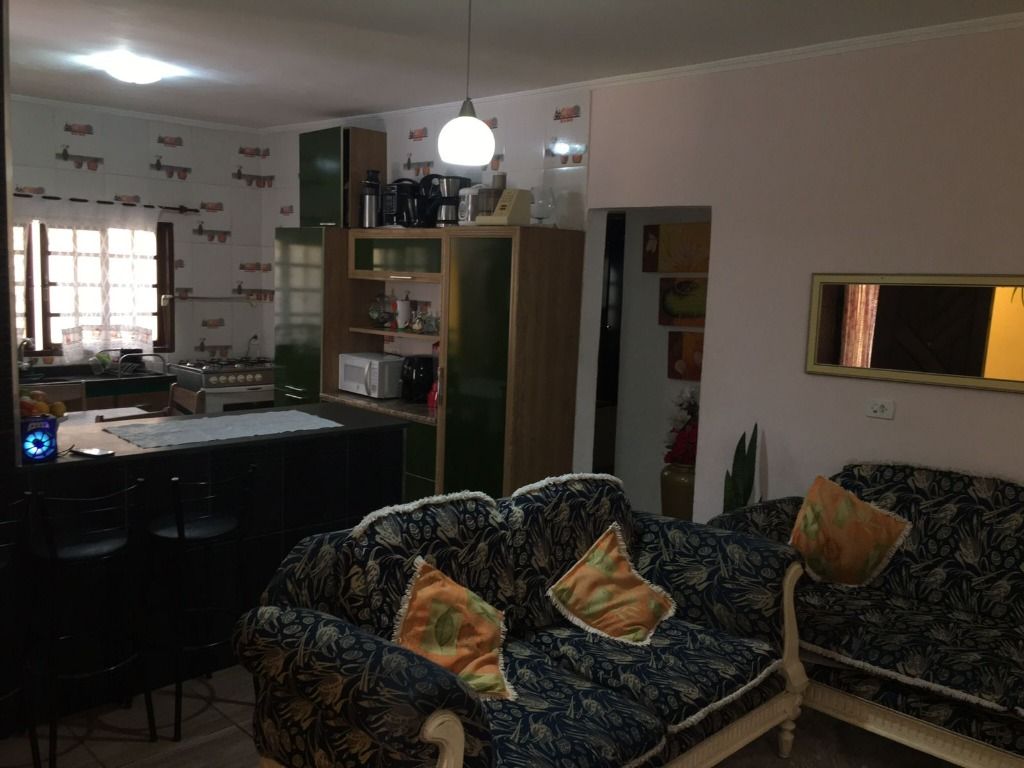 Casa à venda com 3 quartos, 250m² - Foto 1