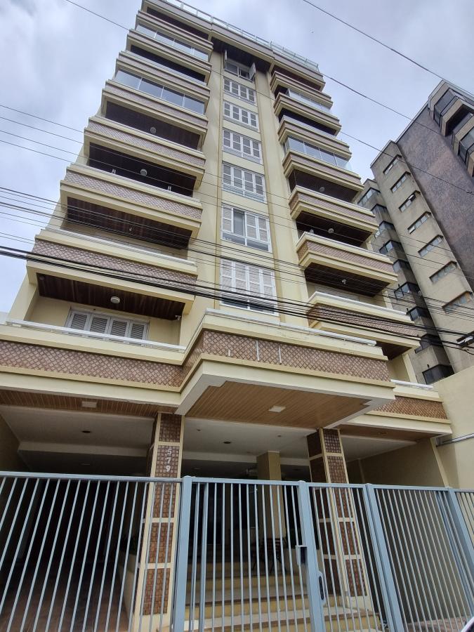 Cobertura à venda com 3 quartos, 270m² - Foto 2