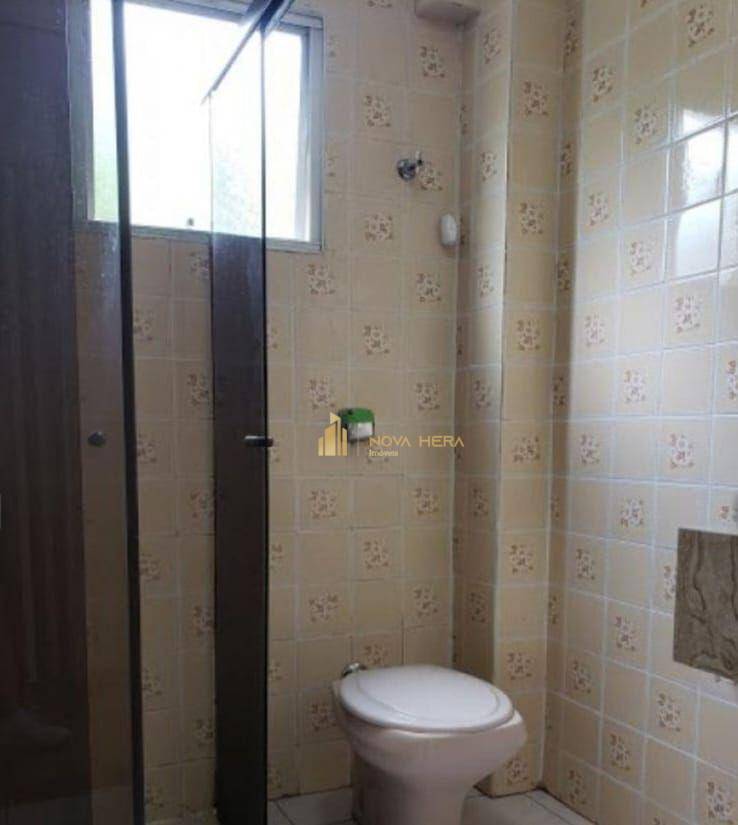 Apartamento à venda com 2 quartos, 70m² - Foto 7