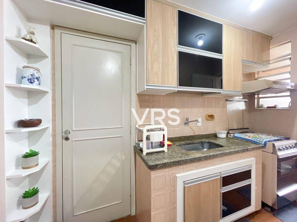 Apartamento à venda com 2 quartos, 72m² - Foto 5