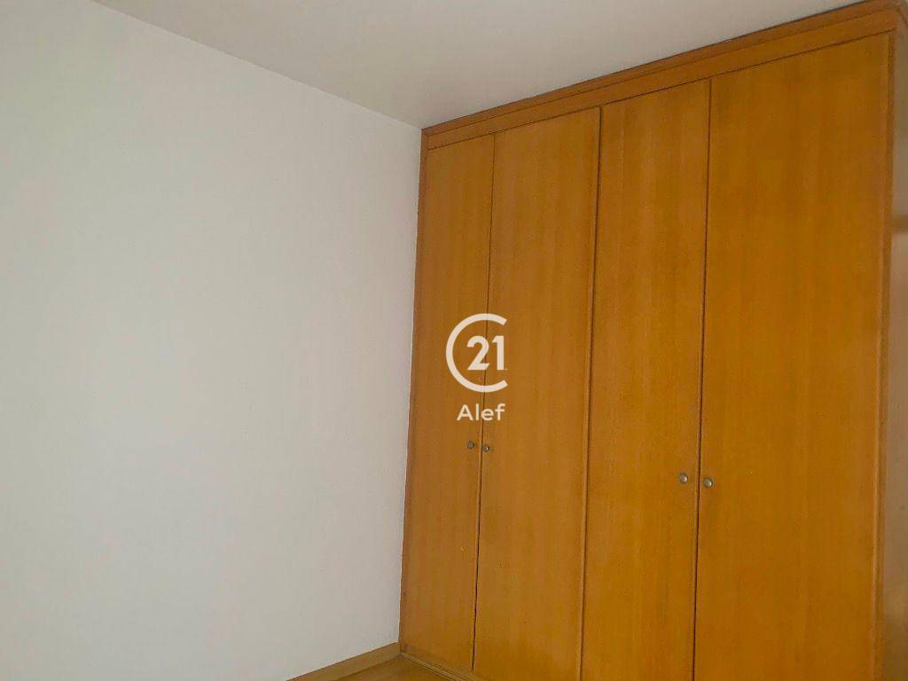 Apartamento para alugar com 3 quartos, 130m² - Foto 6