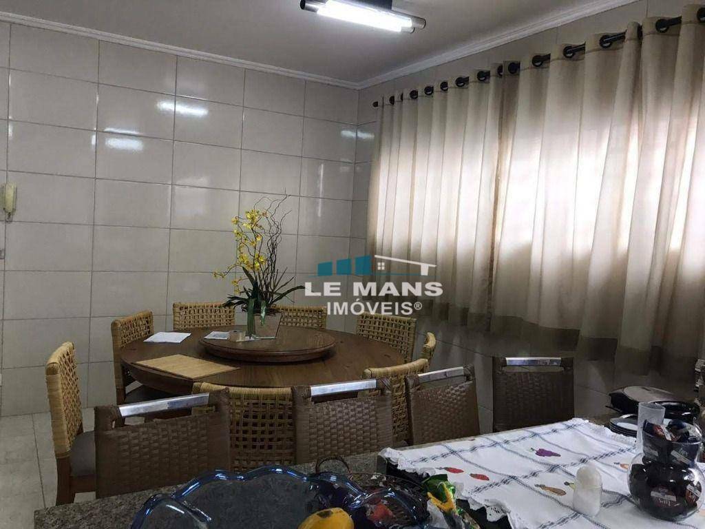 Casa à venda com 3 quartos, 368m² - Foto 10