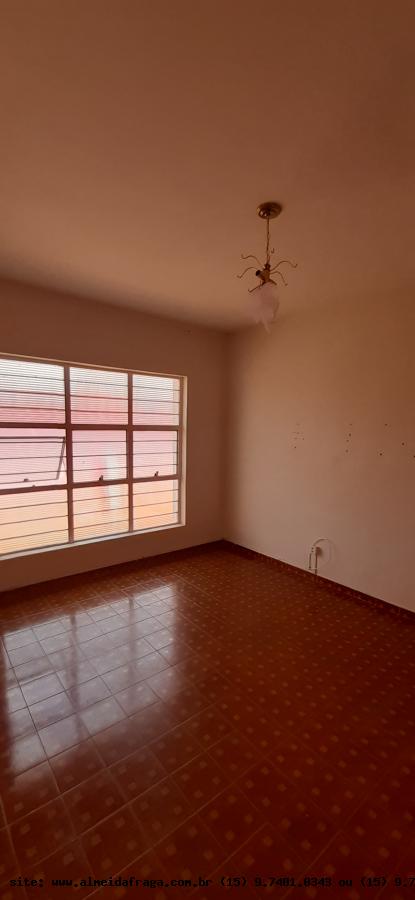 Casa para alugar com 4 quartos, 150m² - Foto 11