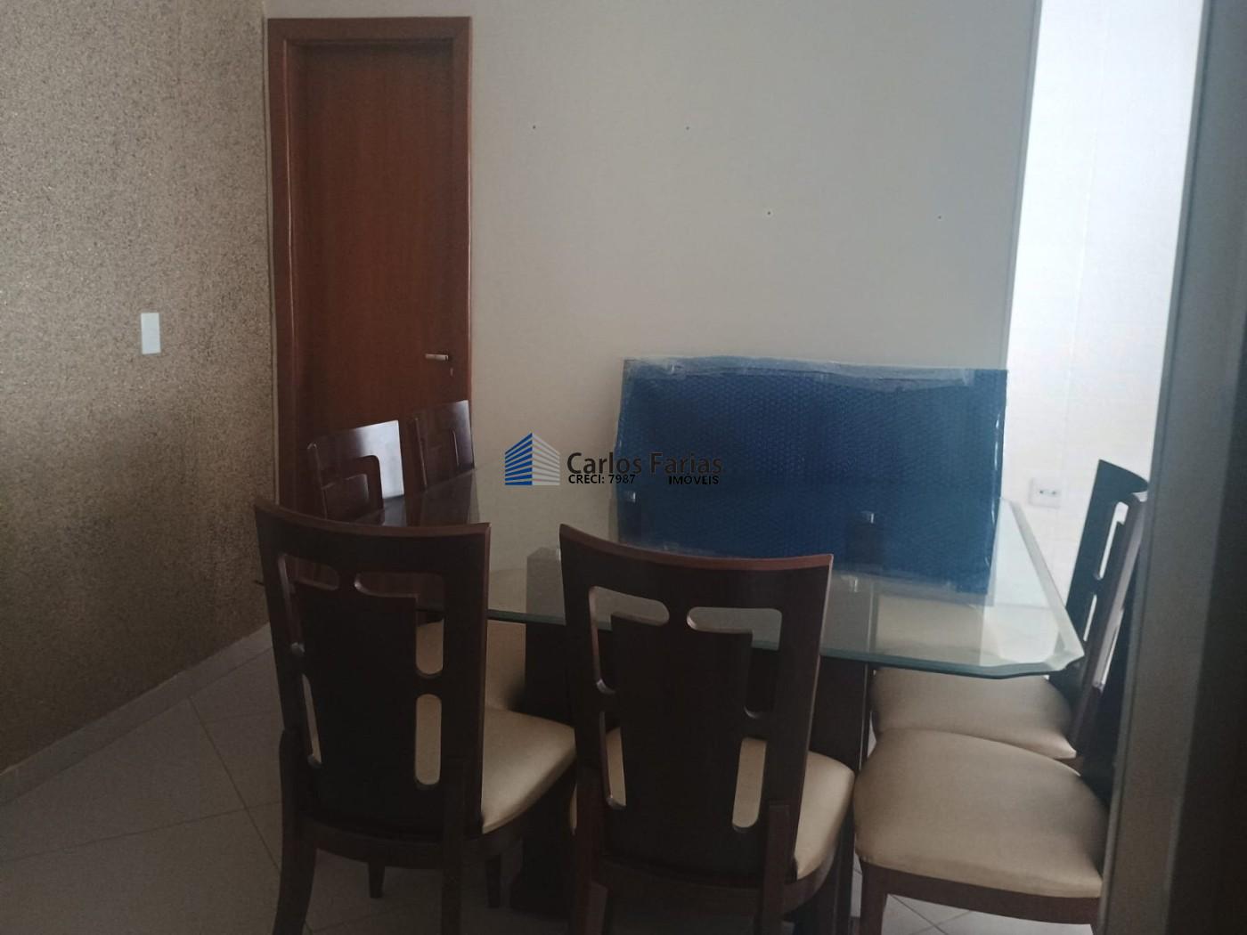 Casa à venda com 5 quartos, 200m² - Foto 4