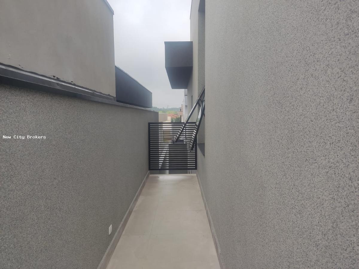 Sobrado à venda com 3 quartos, 300m² - Foto 42