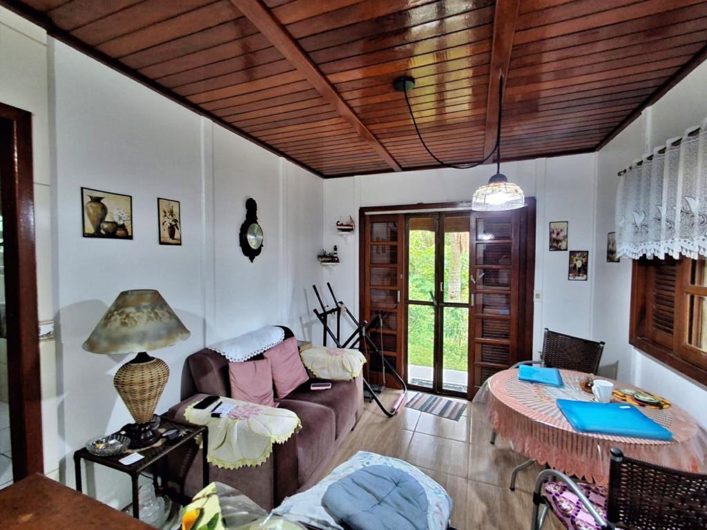Casa à venda com 2 quartos, 68m² - Foto 4