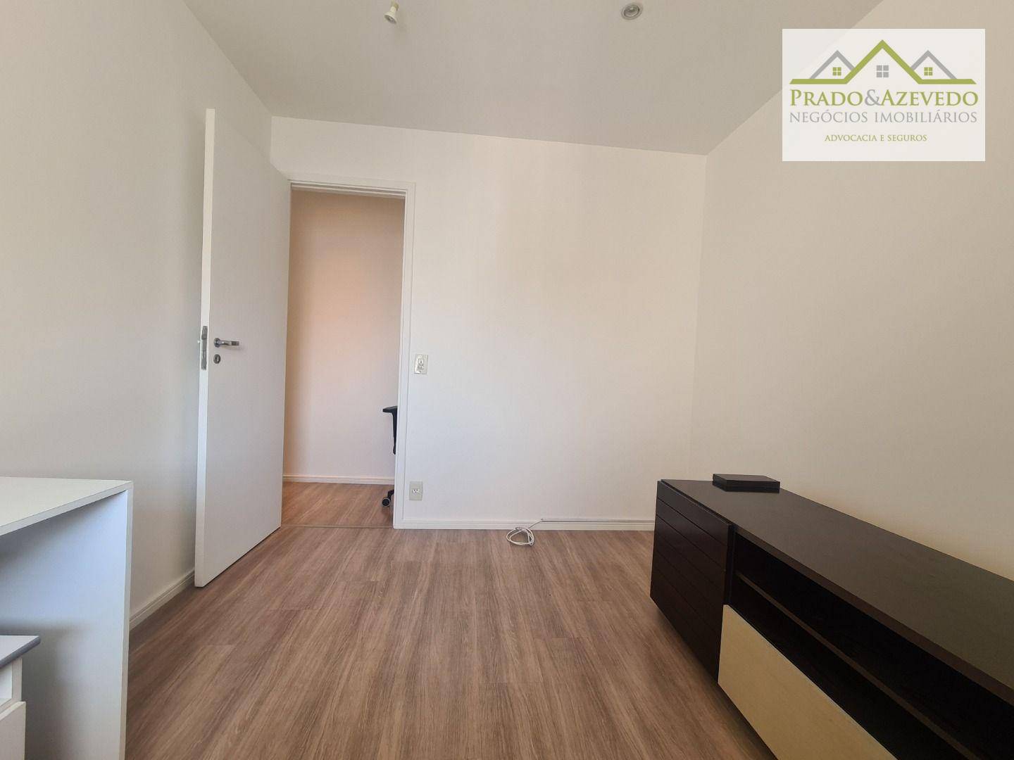 Apartamento para alugar com 3 quartos, 94m² - Foto 18