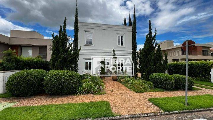 Casa de Condomínio à venda com 4 quartos, 320m² - Foto 2