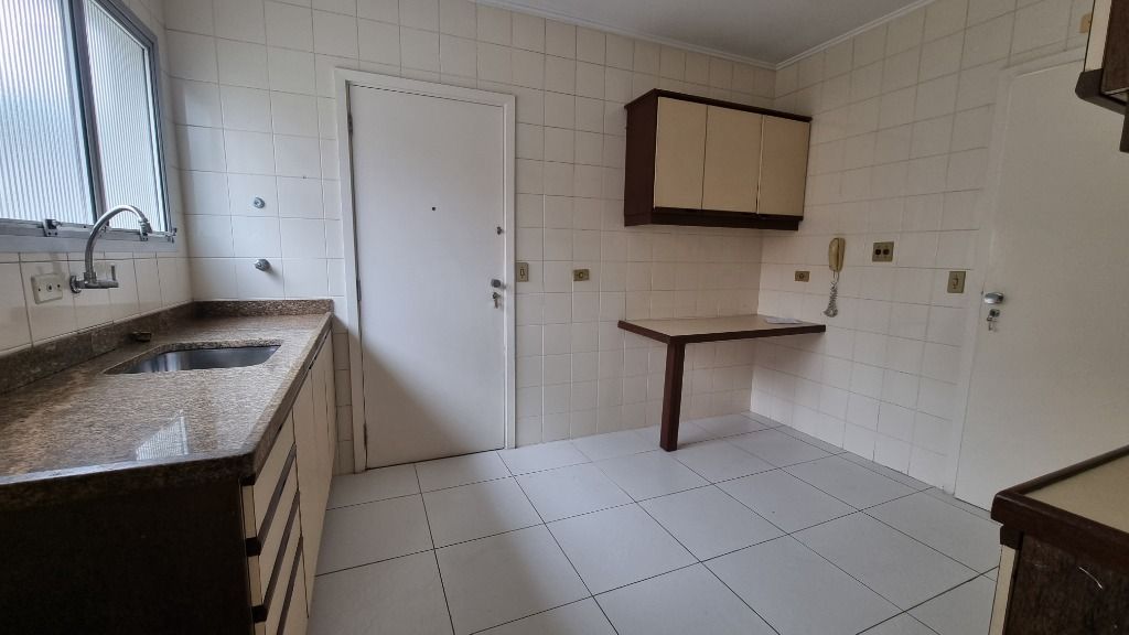 Apartamento à venda com 3 quartos, 115m² - Foto 22