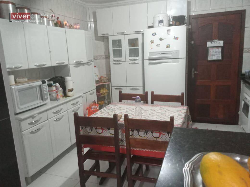 Casa à venda com 3 quartos, 300m² - Foto 9