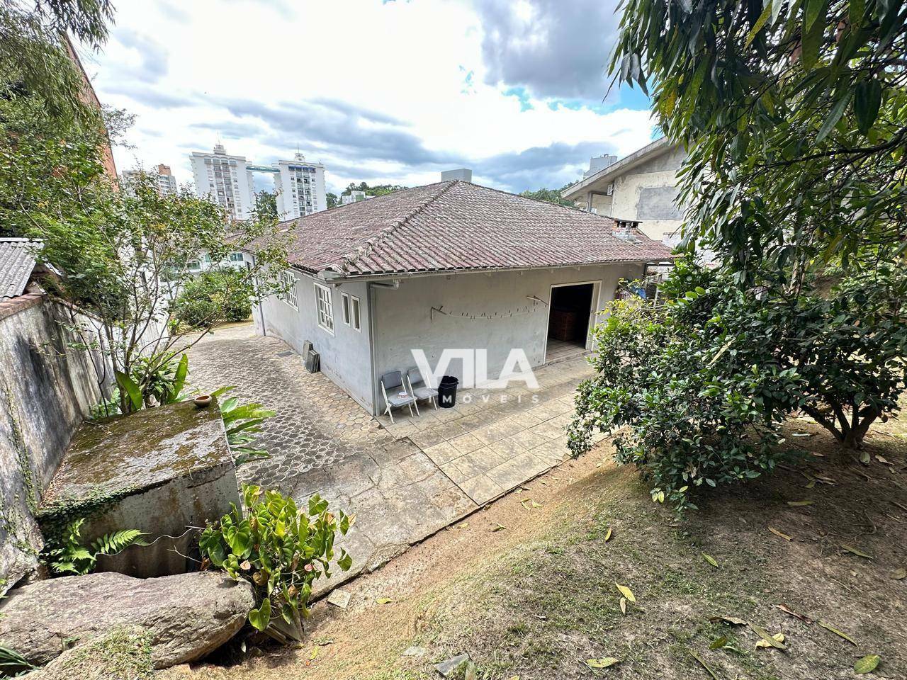 Casa à venda e aluguel com 5 quartos, 246m² - Foto 47