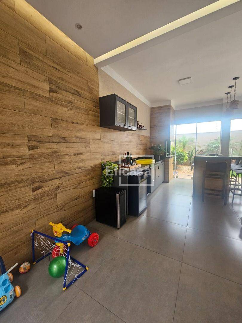 Casa, 3 quartos, 190 m² - Foto 3