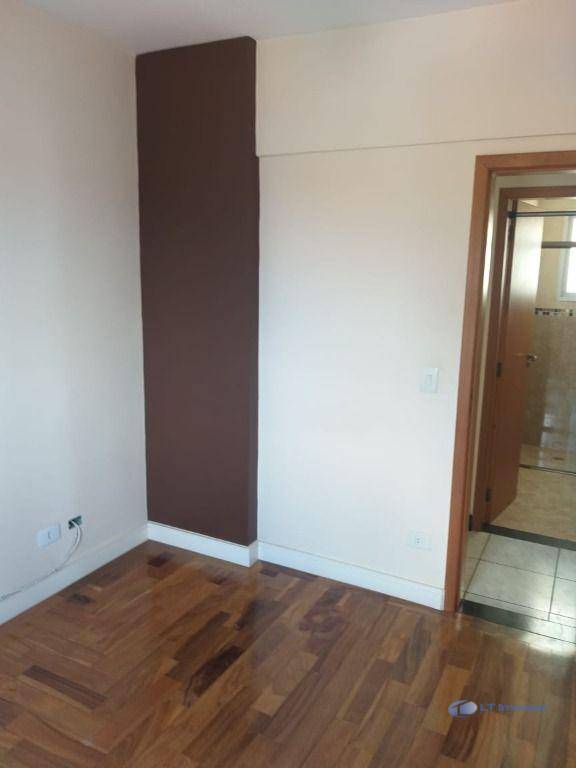 Apartamento à venda com 3 quartos, 91m² - Foto 24