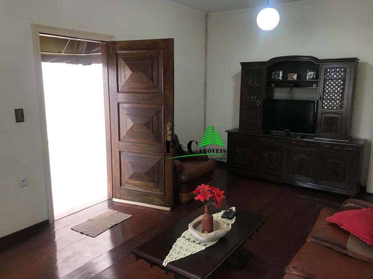 Casa à venda com 3 quartos, 250m² - Foto 27