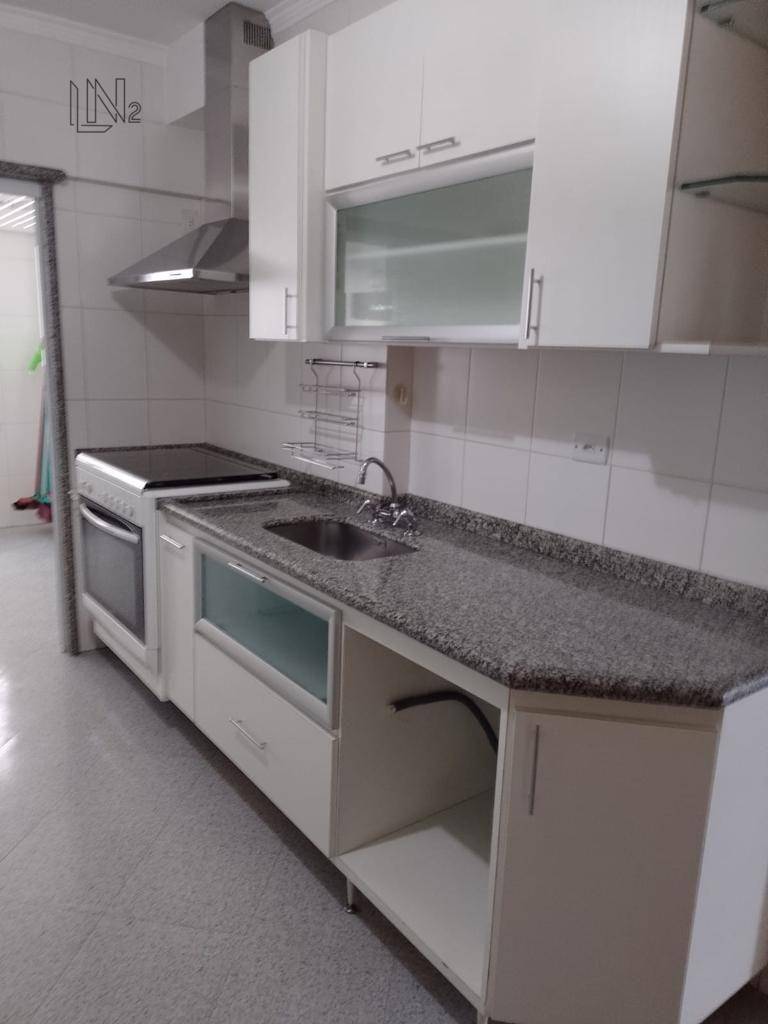 Apartamento à venda com 3 quartos, 137m² - Foto 10