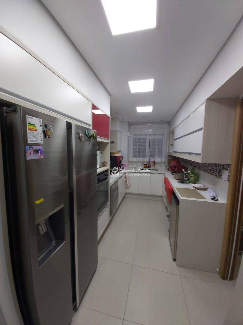 Apartamento à venda com 3 quartos, 122m² - Foto 9