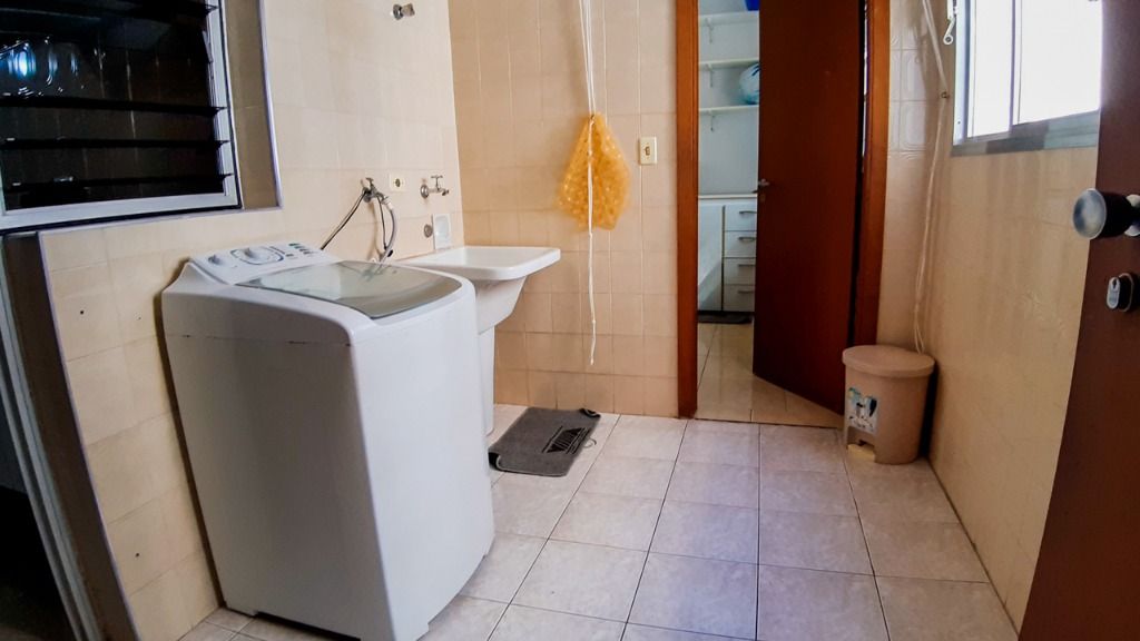 Apartamento à venda com 3 quartos, 170m² - Foto 23