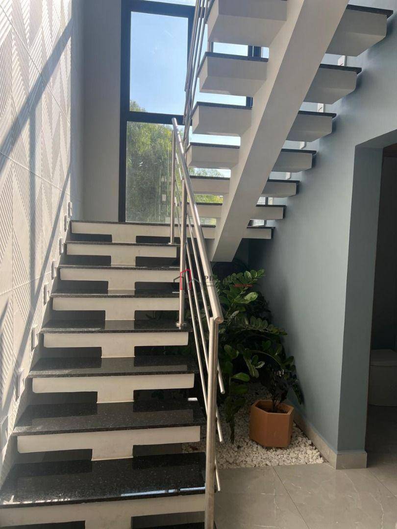 Sobrado à venda com 3 quartos, 229m² - Foto 15