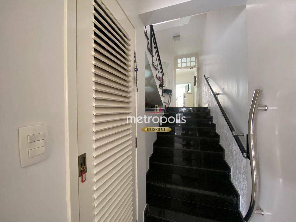 Sobrado à venda com 5 quartos, 311m² - Foto 2