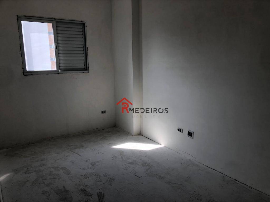 Apartamento à venda com 2 quartos, 70m² - Foto 11