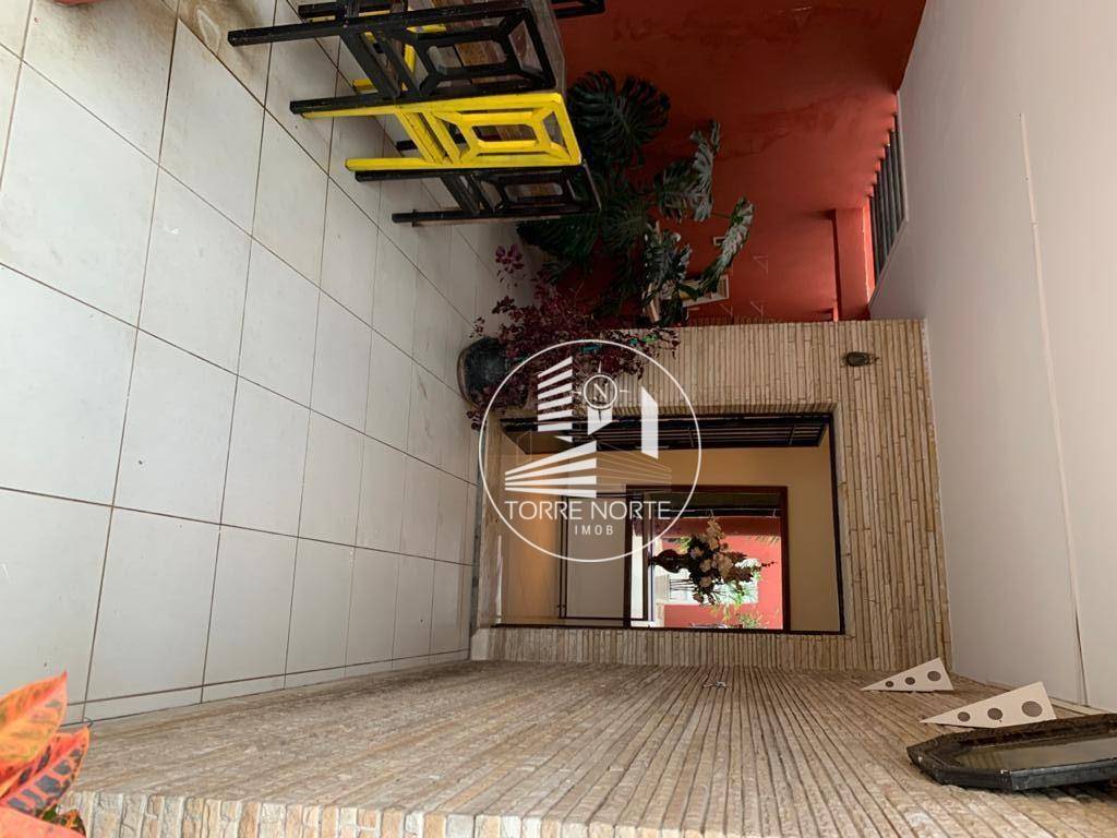 Sobrado à venda com 2 quartos, 350m² - Foto 15