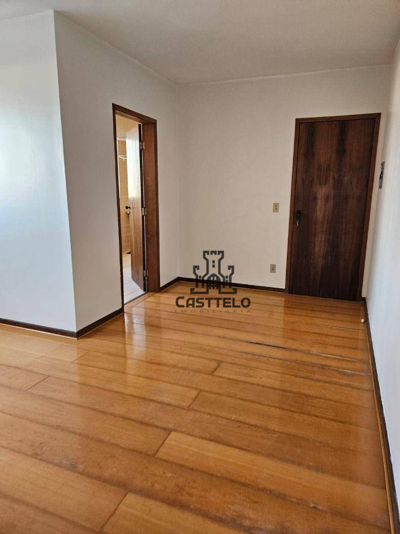 Apartamento à venda com 2 quartos, 61m² - Foto 5