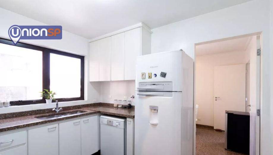 Apartamento à venda com 3 quartos, 195m² - Foto 23